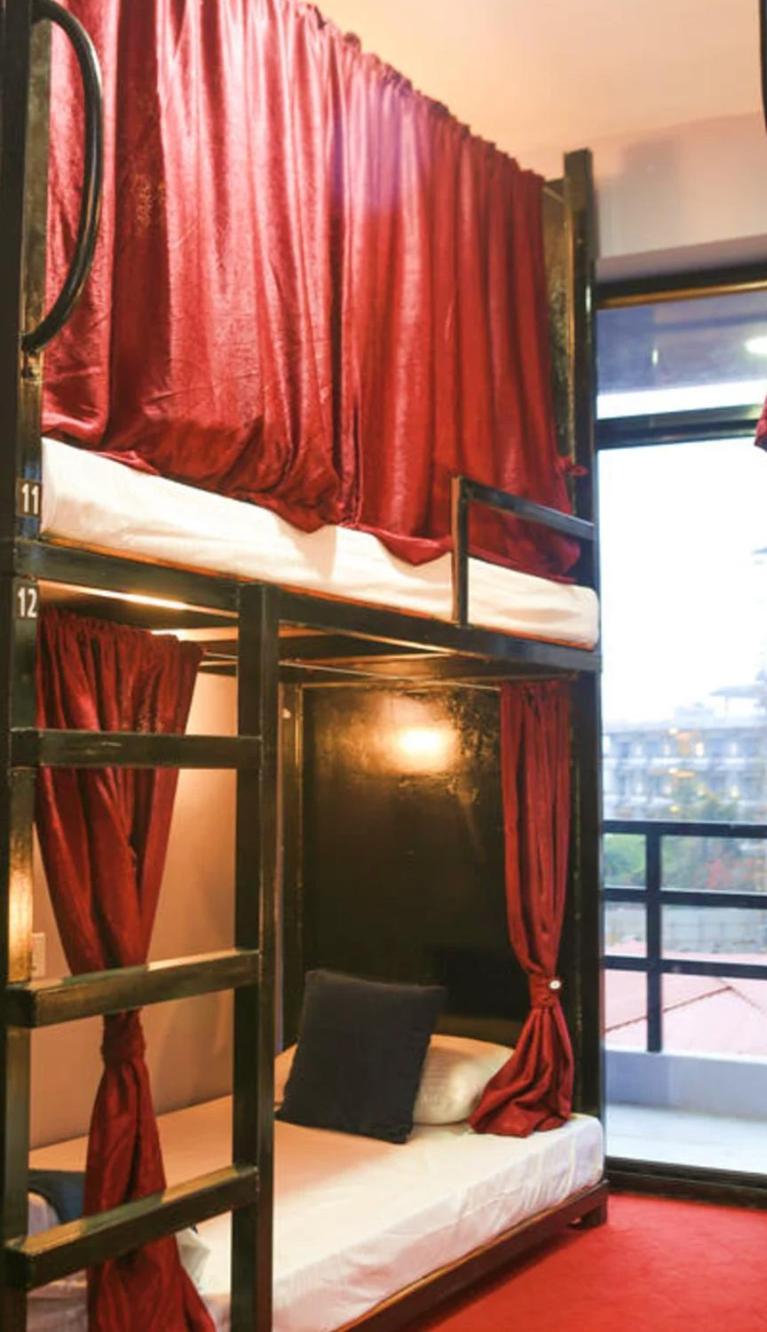 Paila Hostel Lakeside Pokhara Exterior photo
